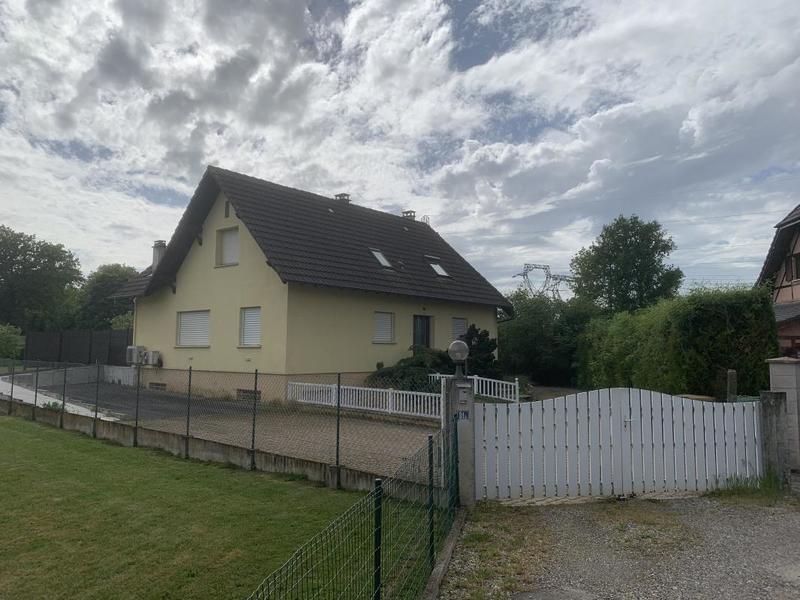 Maison - 195 m² - 7 pièces