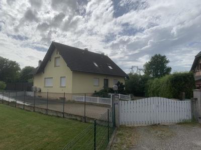 Maison - 195 m² - 7 pièces