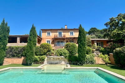 Propriété - 300 m² - 10 pièces