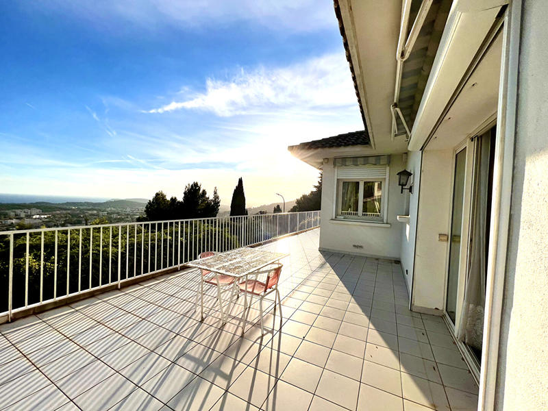 Maison - 108 m² - 4 pièces