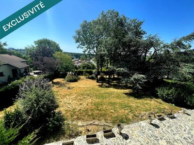 Maison - 212 m² - 6 pièces