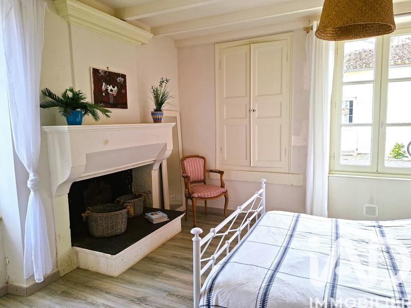 Maison - 181 m² - 5 pièces