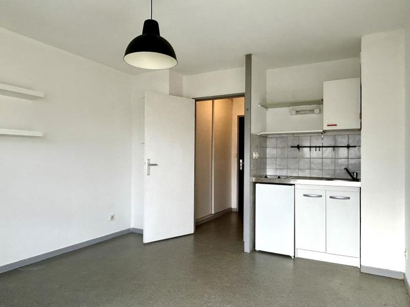 Studio - 21 m² - 1 pièce