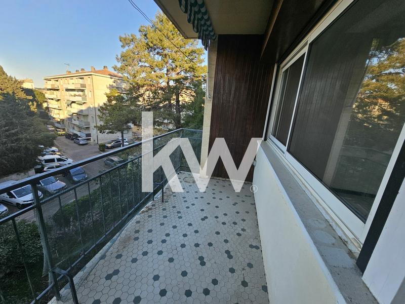 Appartement - 60 m² - 3 pièces