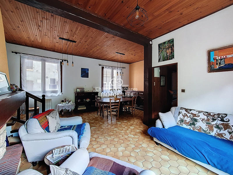 Maison - 146 m² - 8 pièces