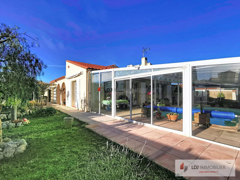 Maison - 95 m² - 4 pièces