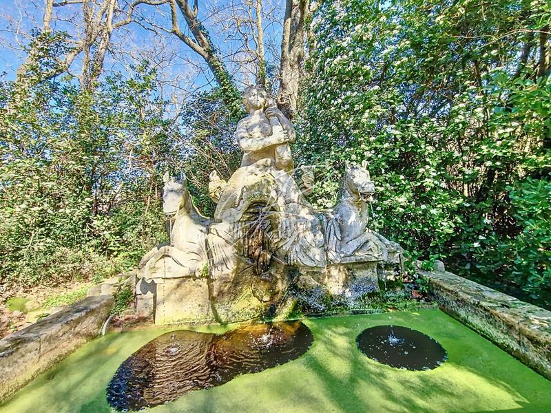 Château - 1 450 m² - 30 pièces