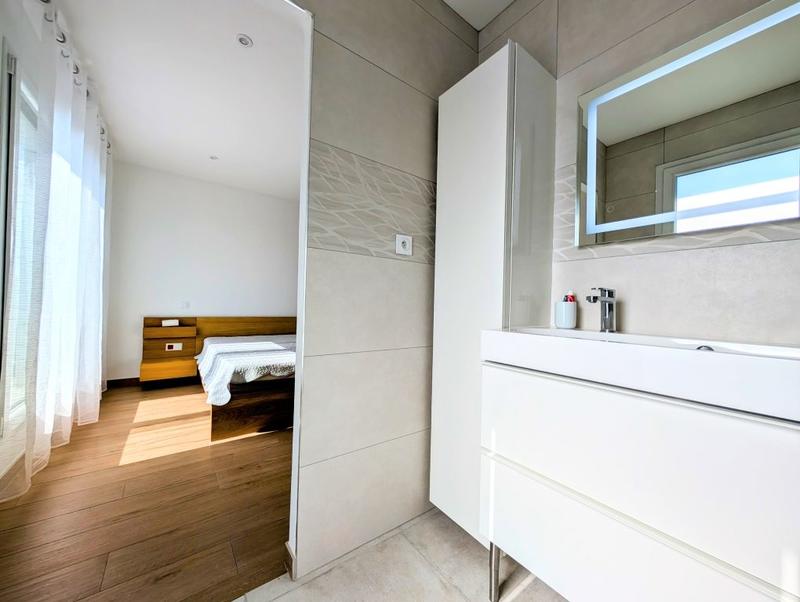 Maison - 180 m² - 6 pièces