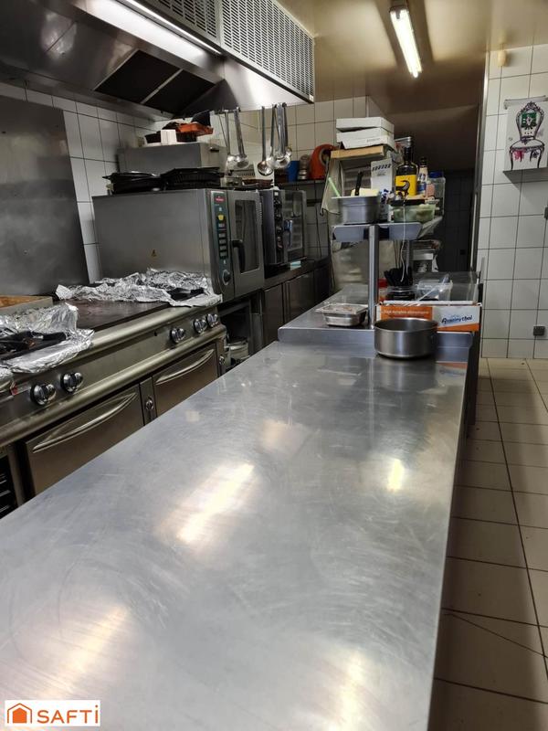 Local commercial - 380 m² - 9 pièces