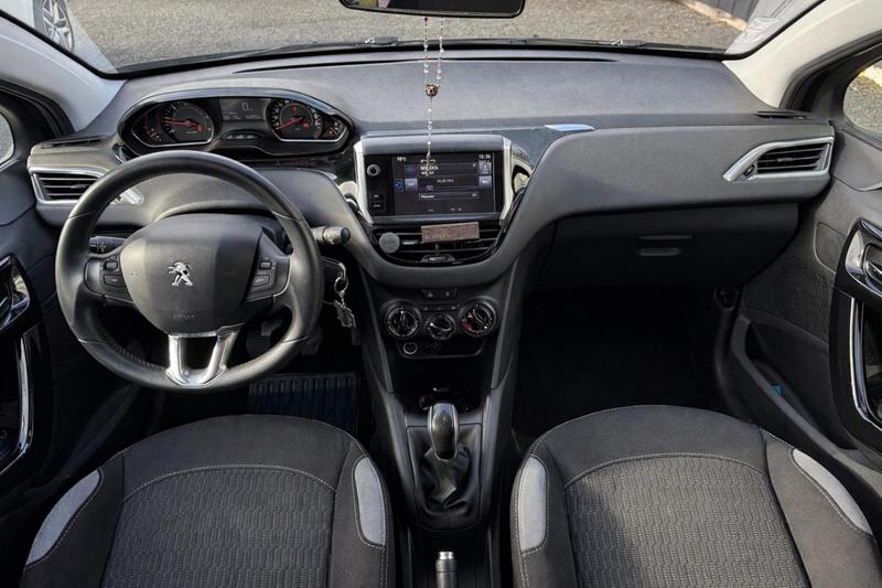 Peugeot 208 1.6 e-HDi Style 5p
