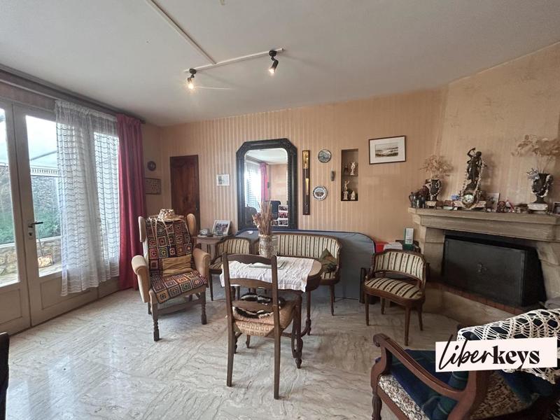 Maison - 161 m² - 7 pièces