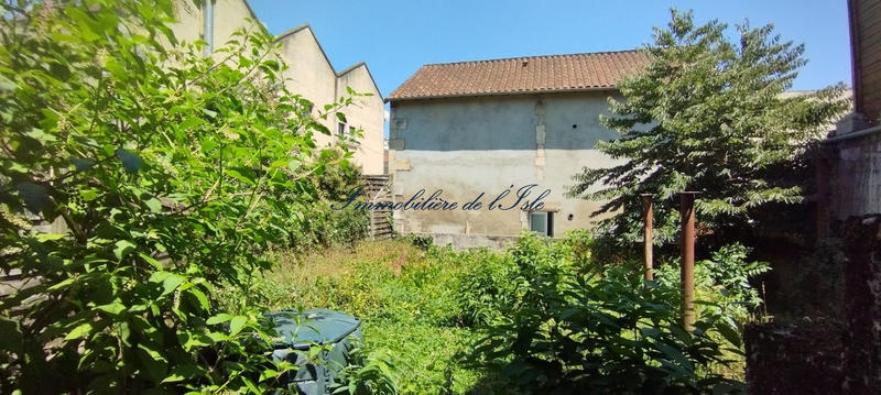 Maison - 285 m² - 11 pièces