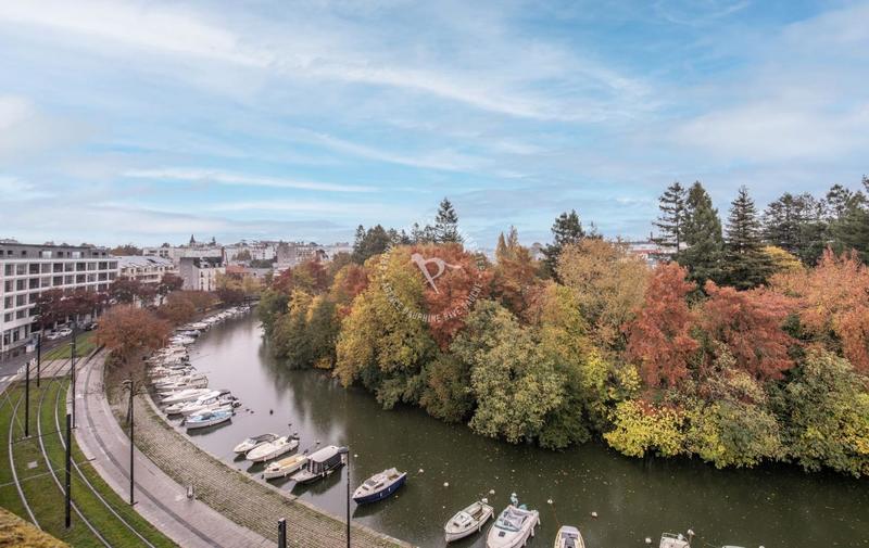 Appartement - 82 m² - 3 pièces