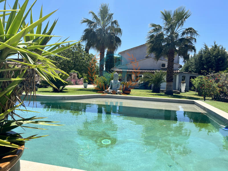 Maison - 170 m² - 8 pièces