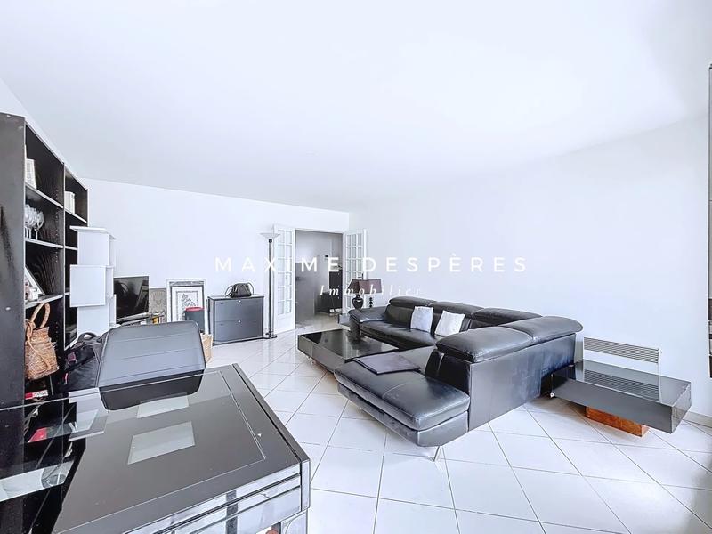 Appartement - 90 m² - 4 pièces