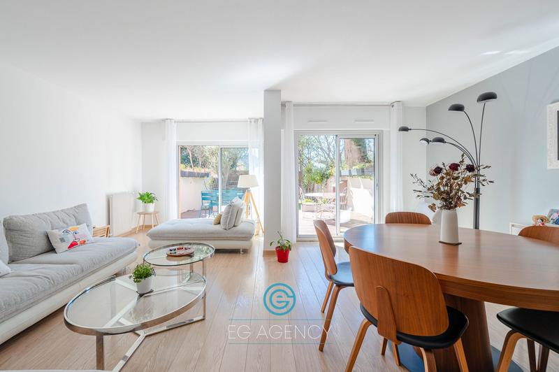 Appartement - 92 m² - 3 pièces