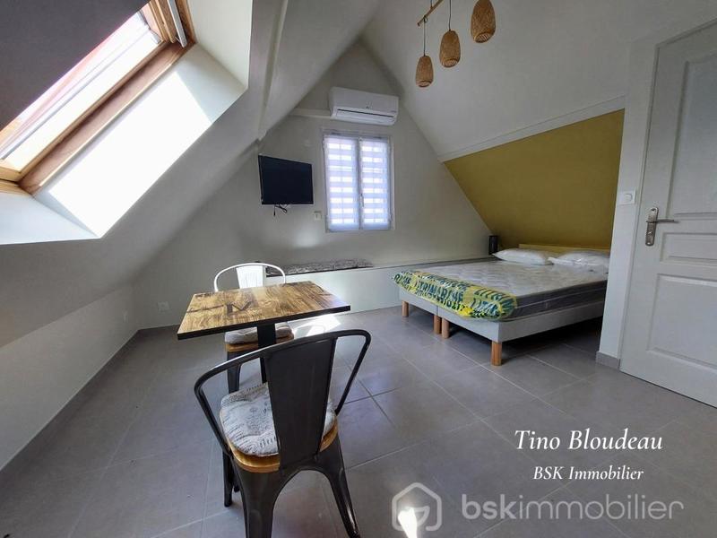 Maison - 180 m² - 8 pièces