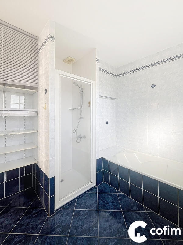 Maison - 111 m² - 4 pièces