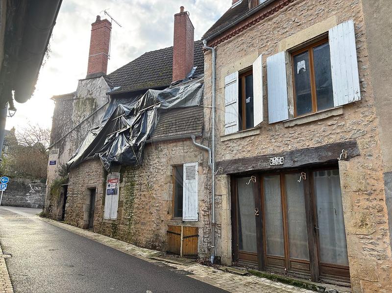 Maison en pierre - 102 m² - 4 pièces