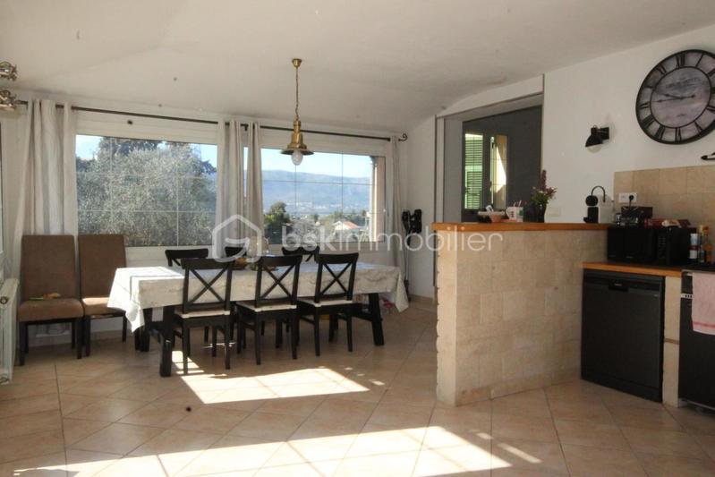 Villa - 149 m² - 8 pièces