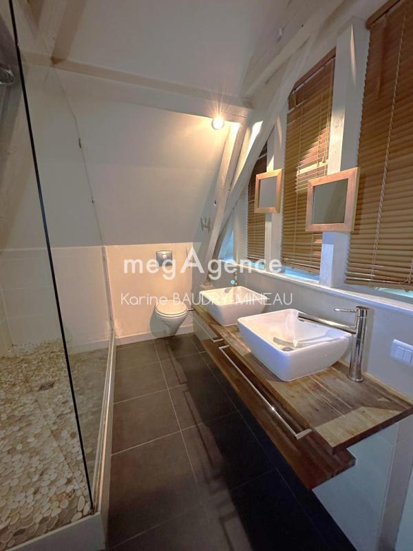 Maison - 167 m² - 9 pièces