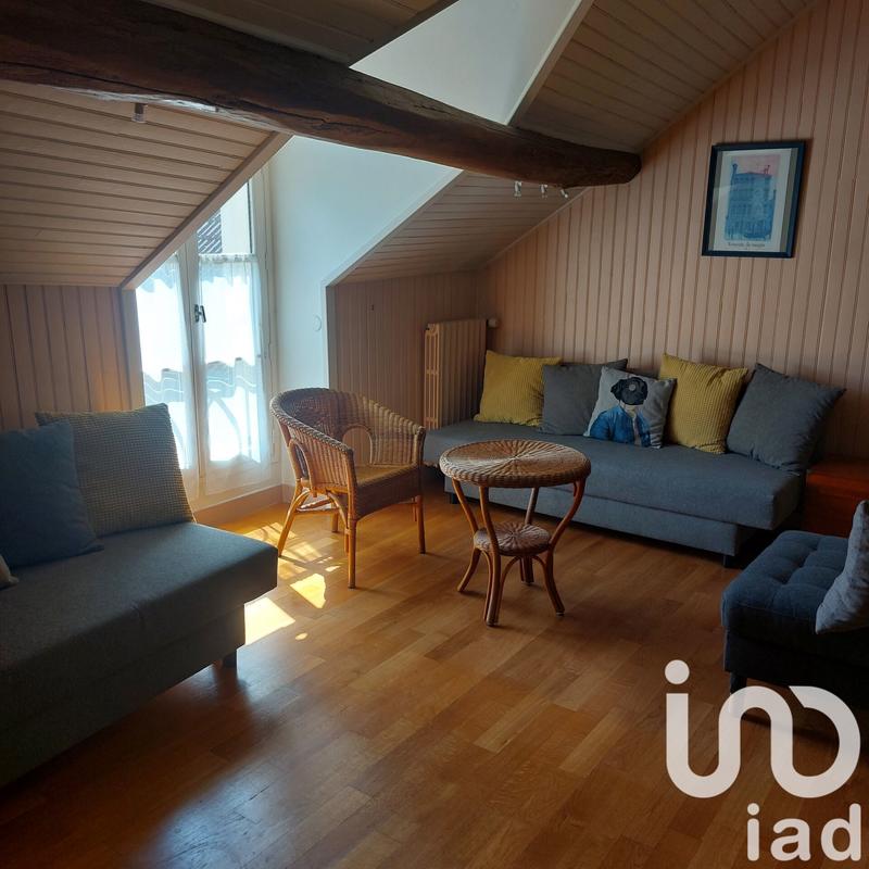 Maison - 215 m² - 8 pièces