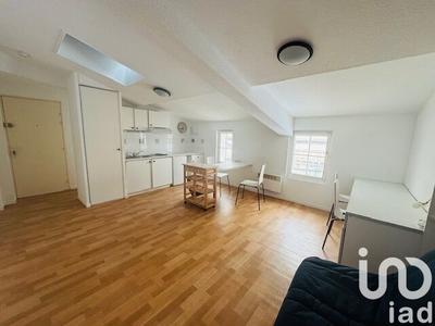 Studio - 30 m² - 1 pièce