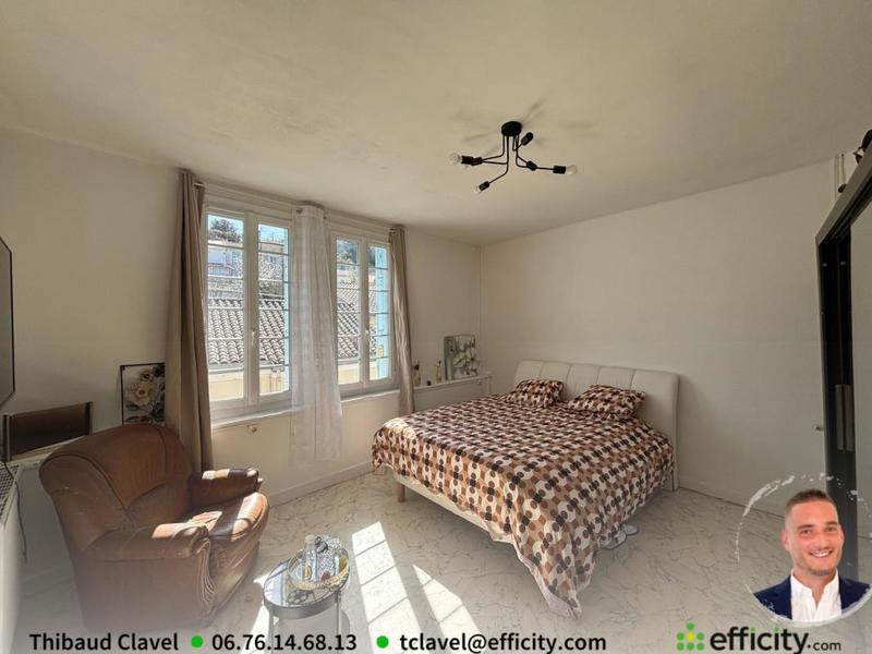 Maison - 164 m² - 7 pièces