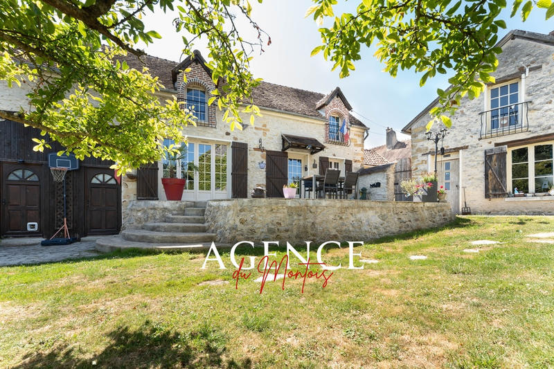 Maison - 165 m² - 7 pièces