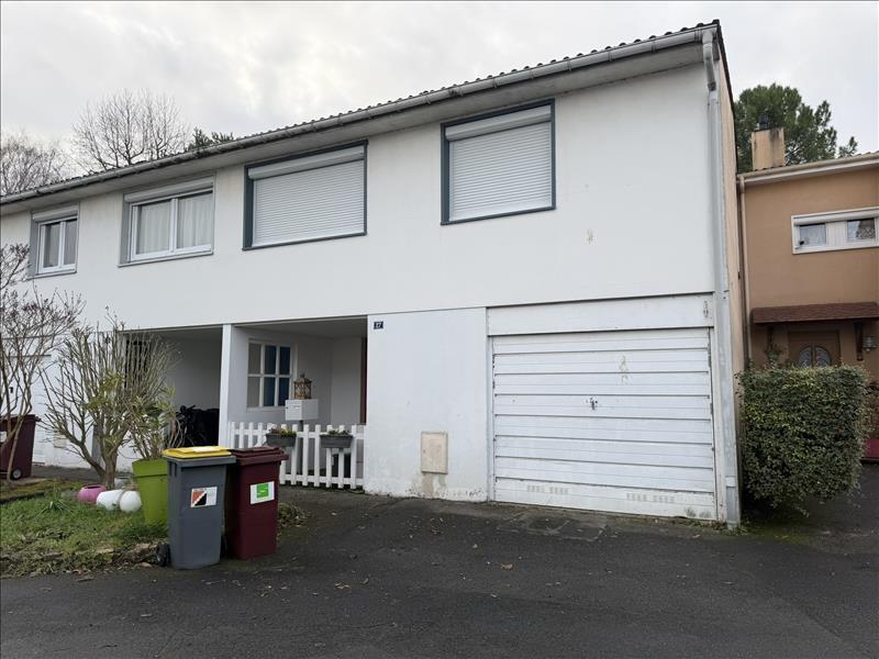 Maison - 93 m² - 5 pièces