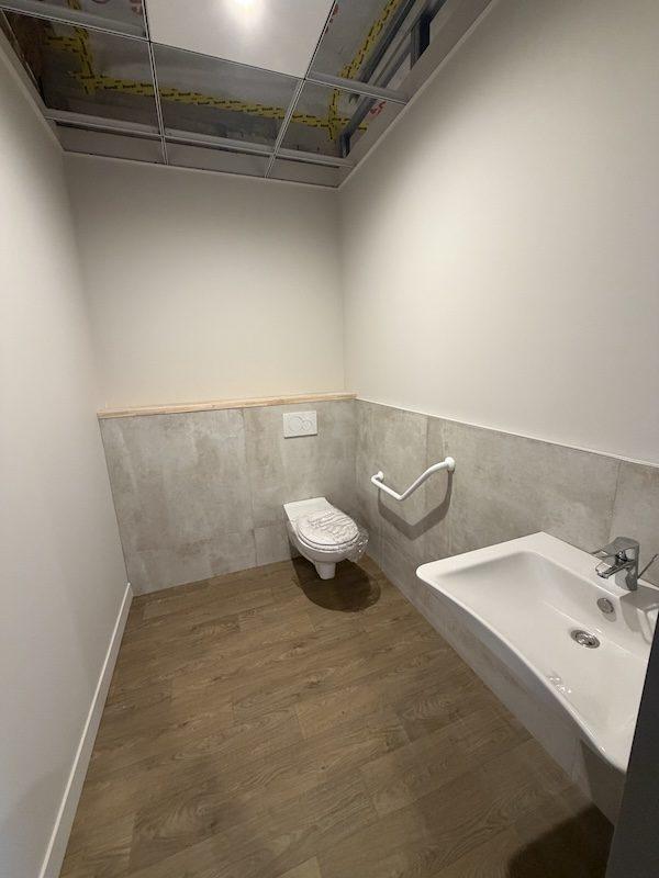 Local commercial - 600 m² - 4 pièces