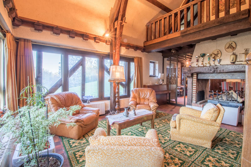 Propriété - 293 m² - 5 pièces