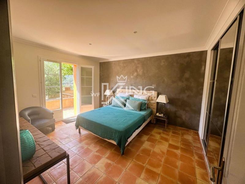 Villa - 185 m² - 7 pièces