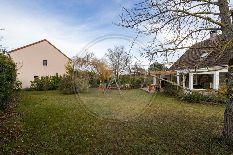 Maison - 139 m² - 6 pièces