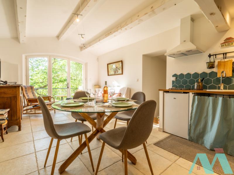 Maison - 181 m² - 7 pièces