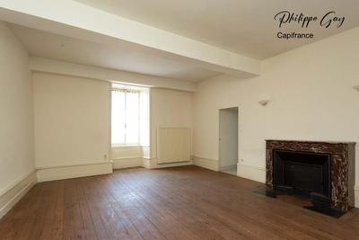 Appartement bourgeois - 94 m² - 3 pièces