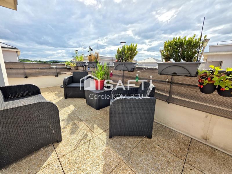 Appartement - 85 m² - 4 pièces