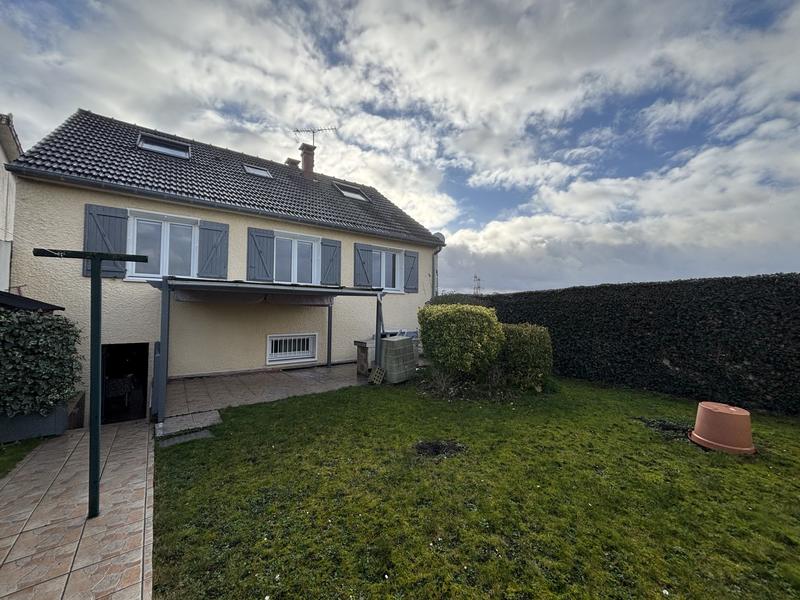 Maison - 117 m² - 6 pièces