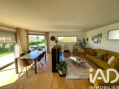 Maison - 160 m² - 5 pièces