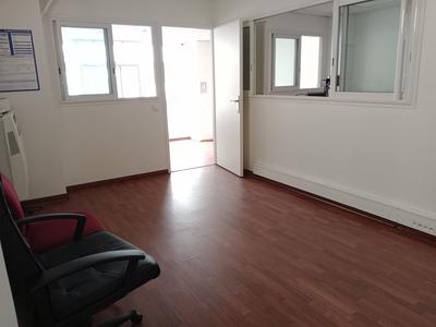 Local commercial - 50 m² - 3 pièces