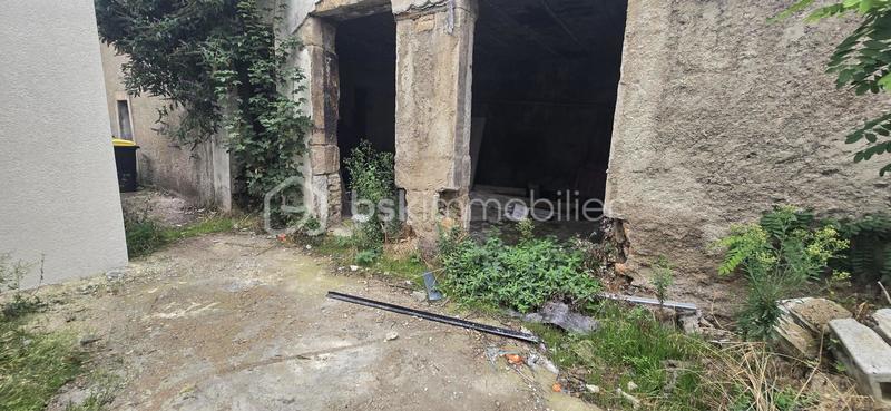 Immeuble - 110 m² - 10 pièces