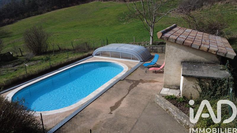 Maison - 200 m² - 6 pièces