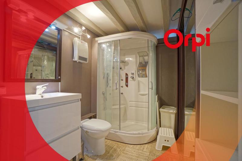 Maison - 230 m² - 7 pièces