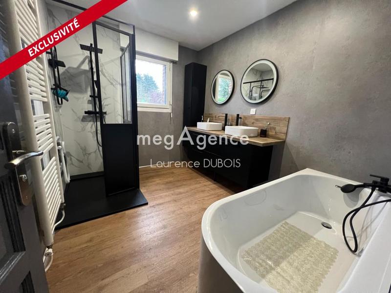 Maison traditionnelle - 118 m² - 6 pièces