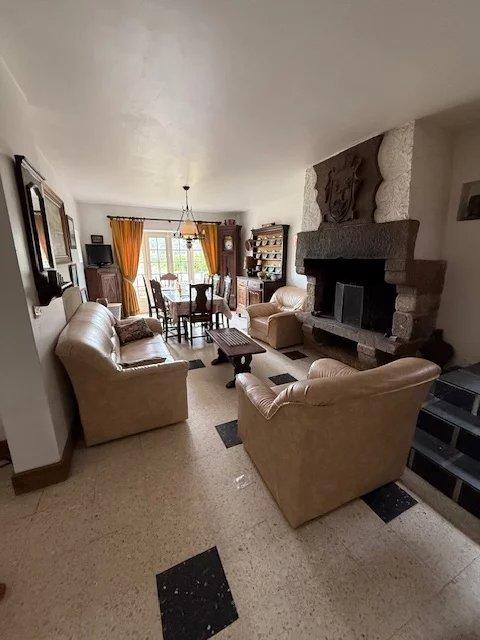 Propriété - 134 m² - 8 pièces