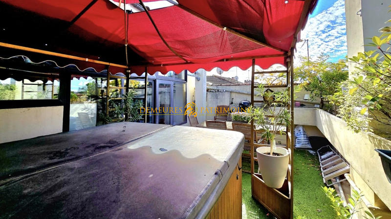 Maison - 205 m² - 5 pièces