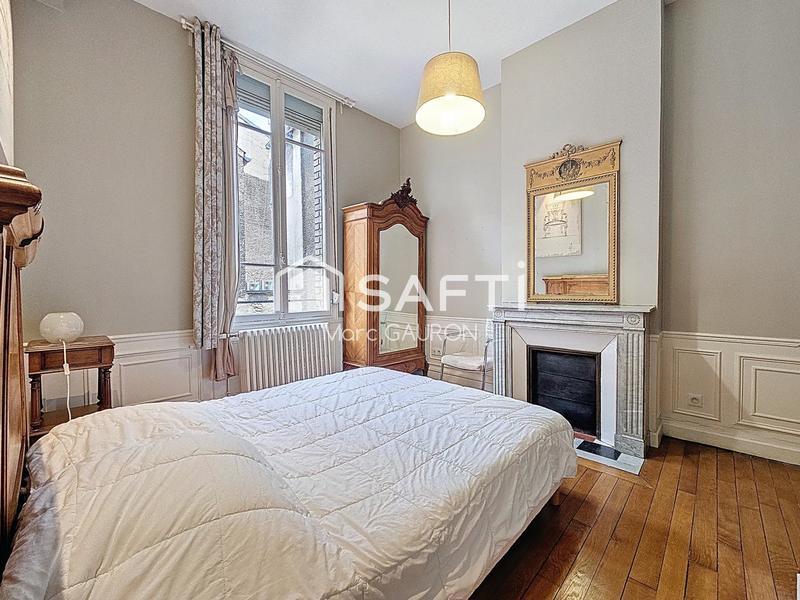 Appartement - 160 m² - 7 pièces