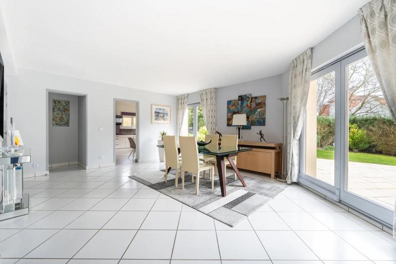 Maison d'architecte - 205 m² - 8 pièces