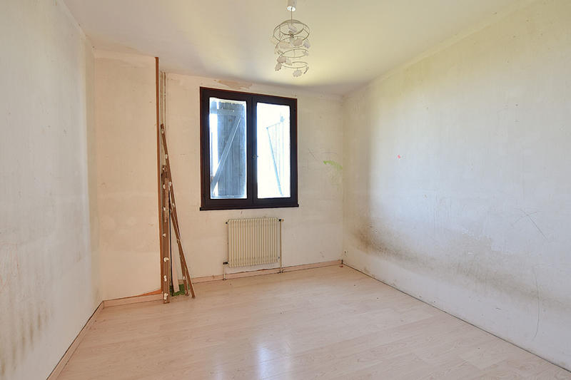 Maison - 148 m² - 8 pièces