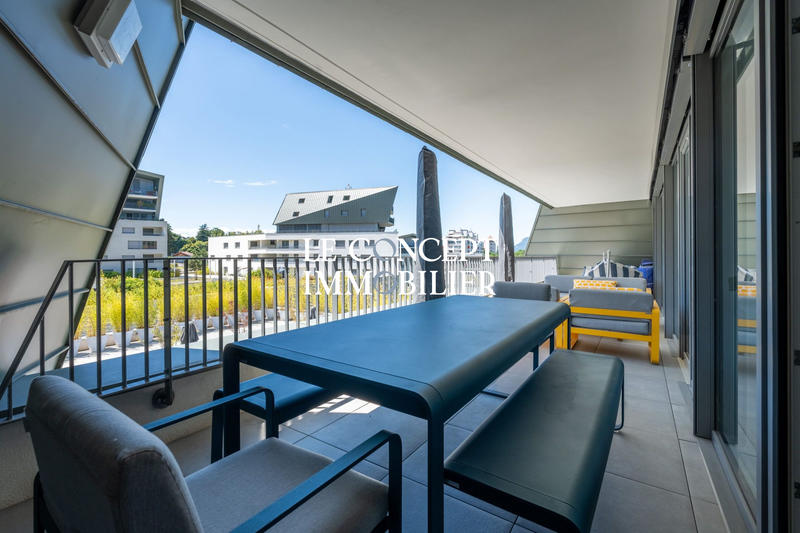 Appartement - 95 m² - 4 pièces